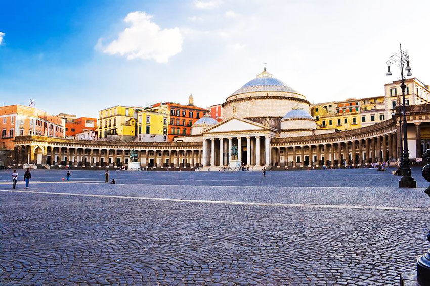 Naples Italy day tour - Plebiscito square